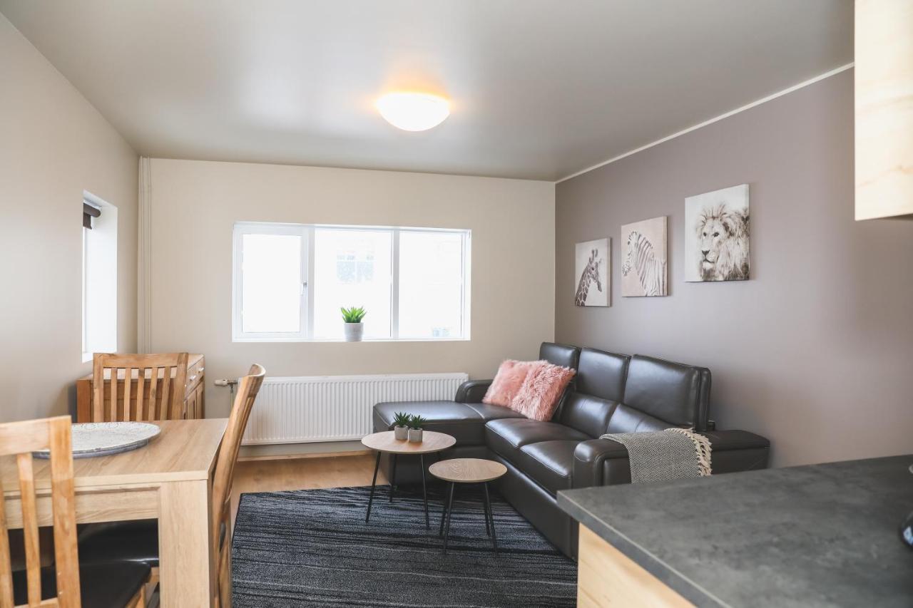 E18 Apartments Akureyri Szoba fotó